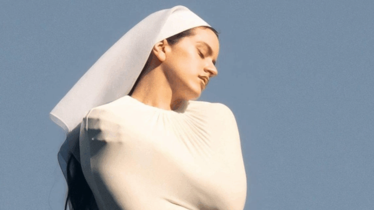 Rosalía fará audição exclusiva do álbum “LUX”, no Rio de Janeiro.